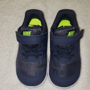 Cute Toddler Nike Sneakers- Size 6